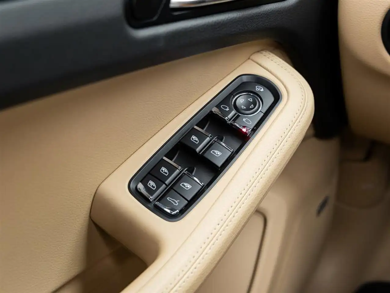 Porsche Macan снимка Porsche Macan