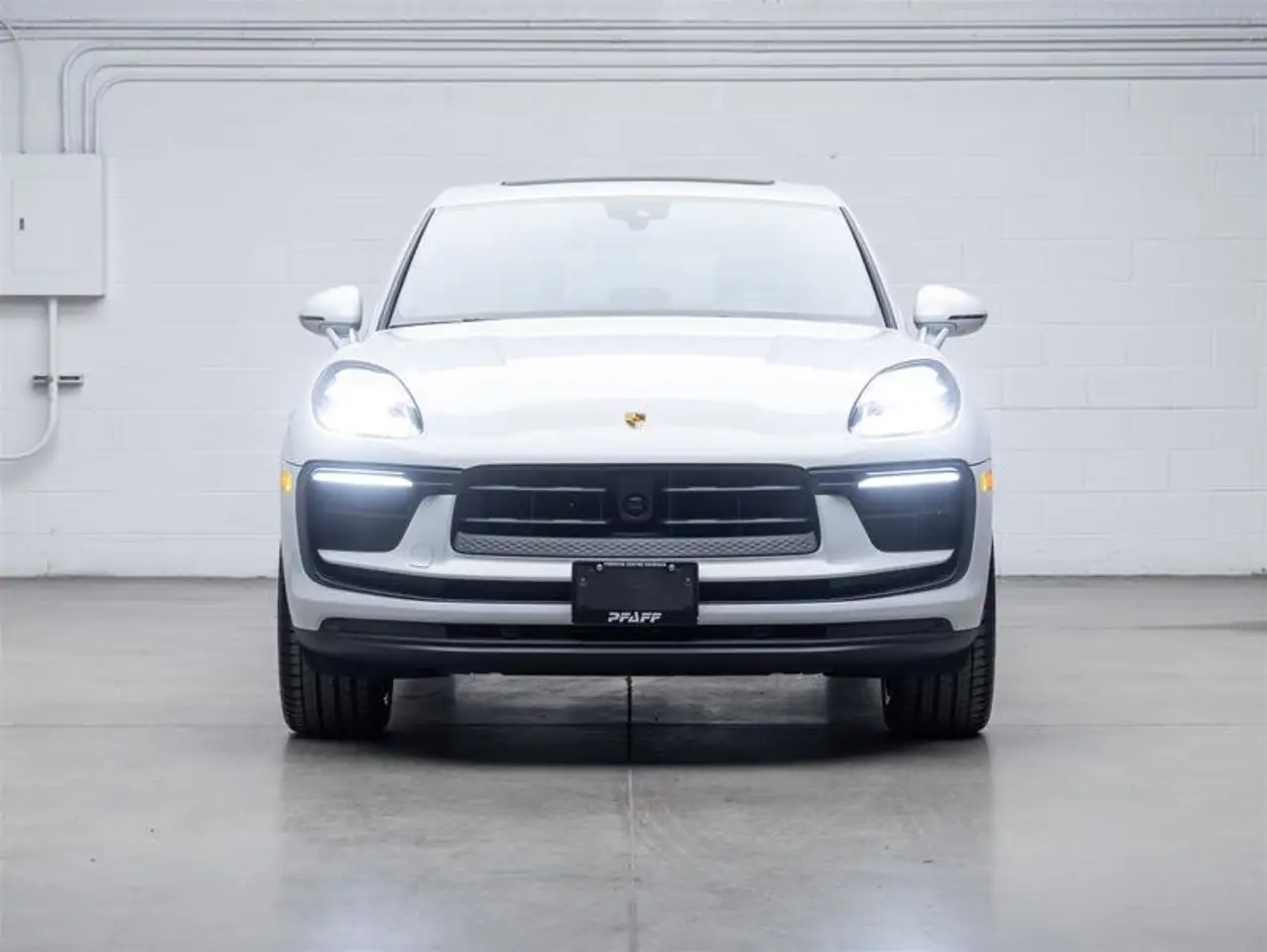 Porsche Macan снимка Porsche Macan