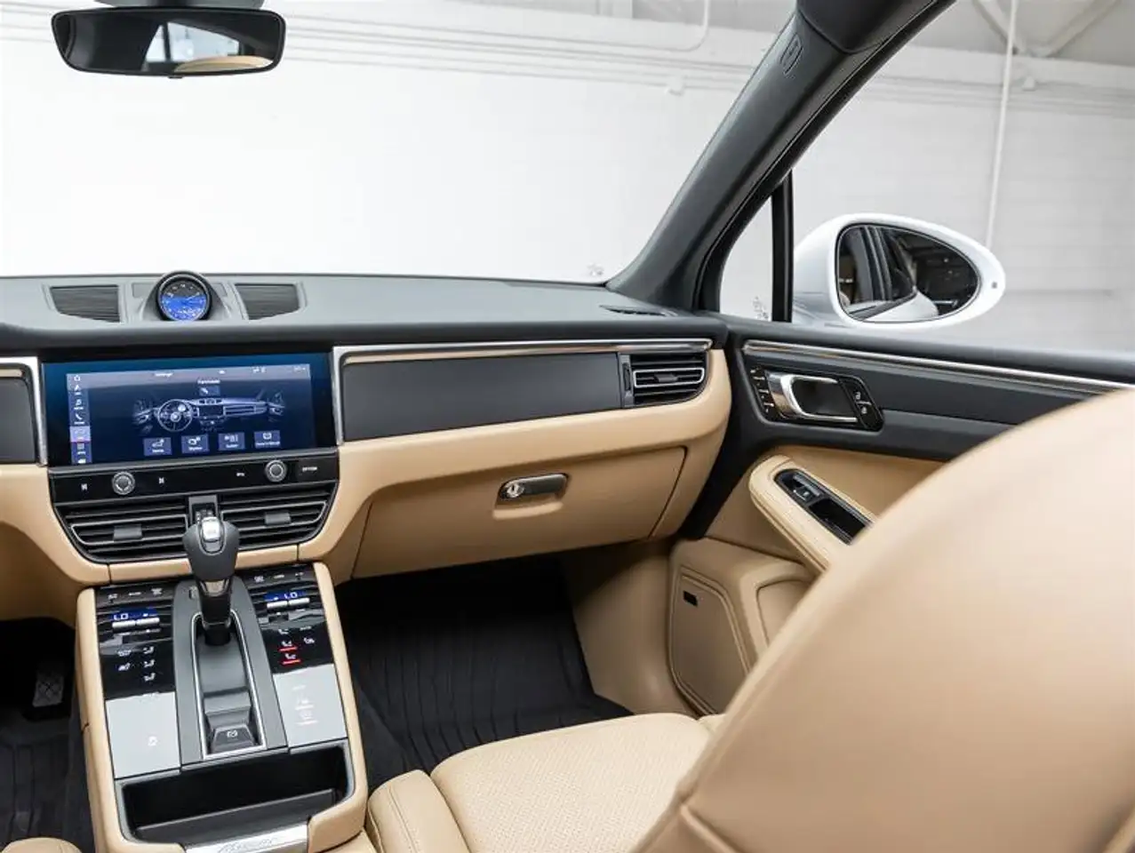 Porsche Macan снимка Porsche Macan