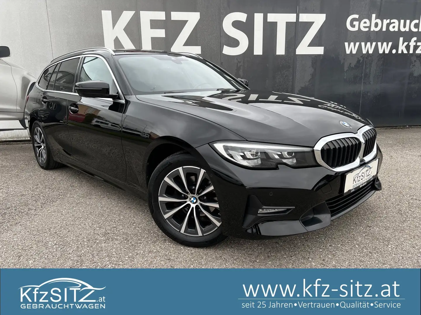 BMW 318 d Sport Line Touring Aut. Schwarz - 1