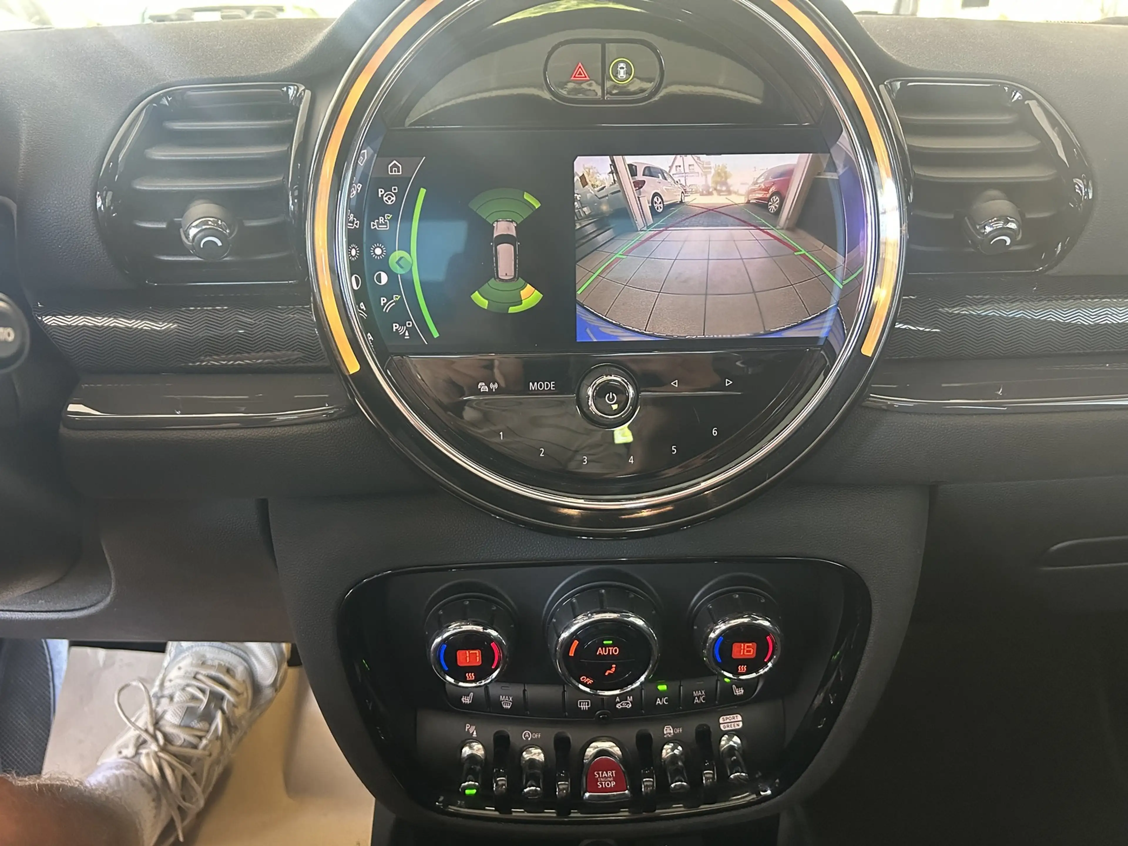 MINI One Clubman Auto Leder Panorama virtuell Cockpit — photo 13