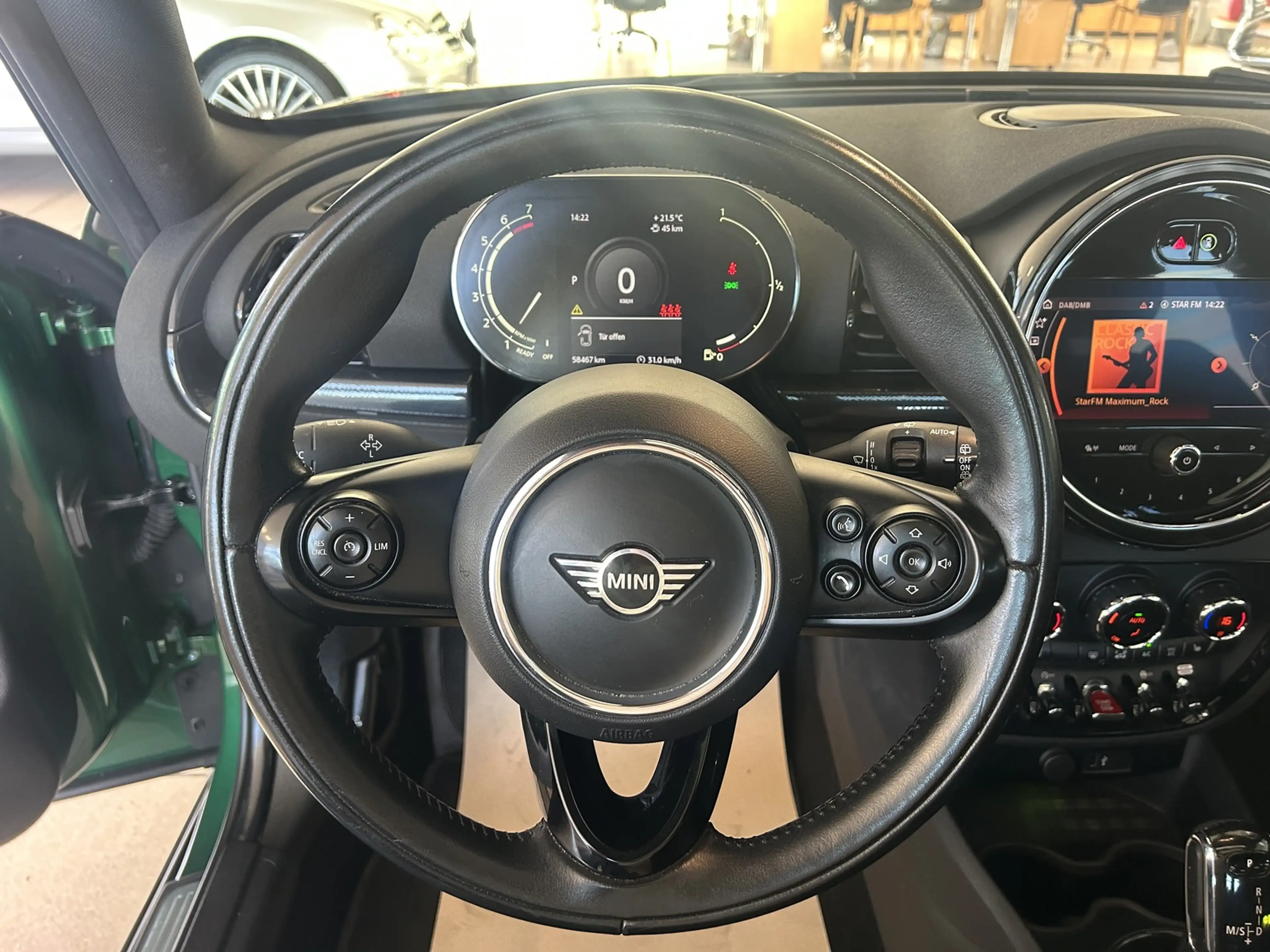 MINI One Clubman Auto Leder Panorama virtuell Cockpit — photo 11