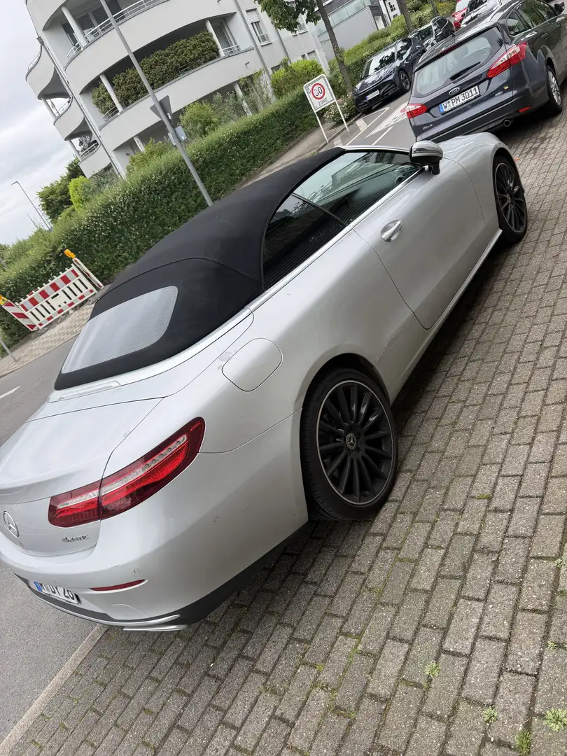 Mercedes-Benz 350 - 1