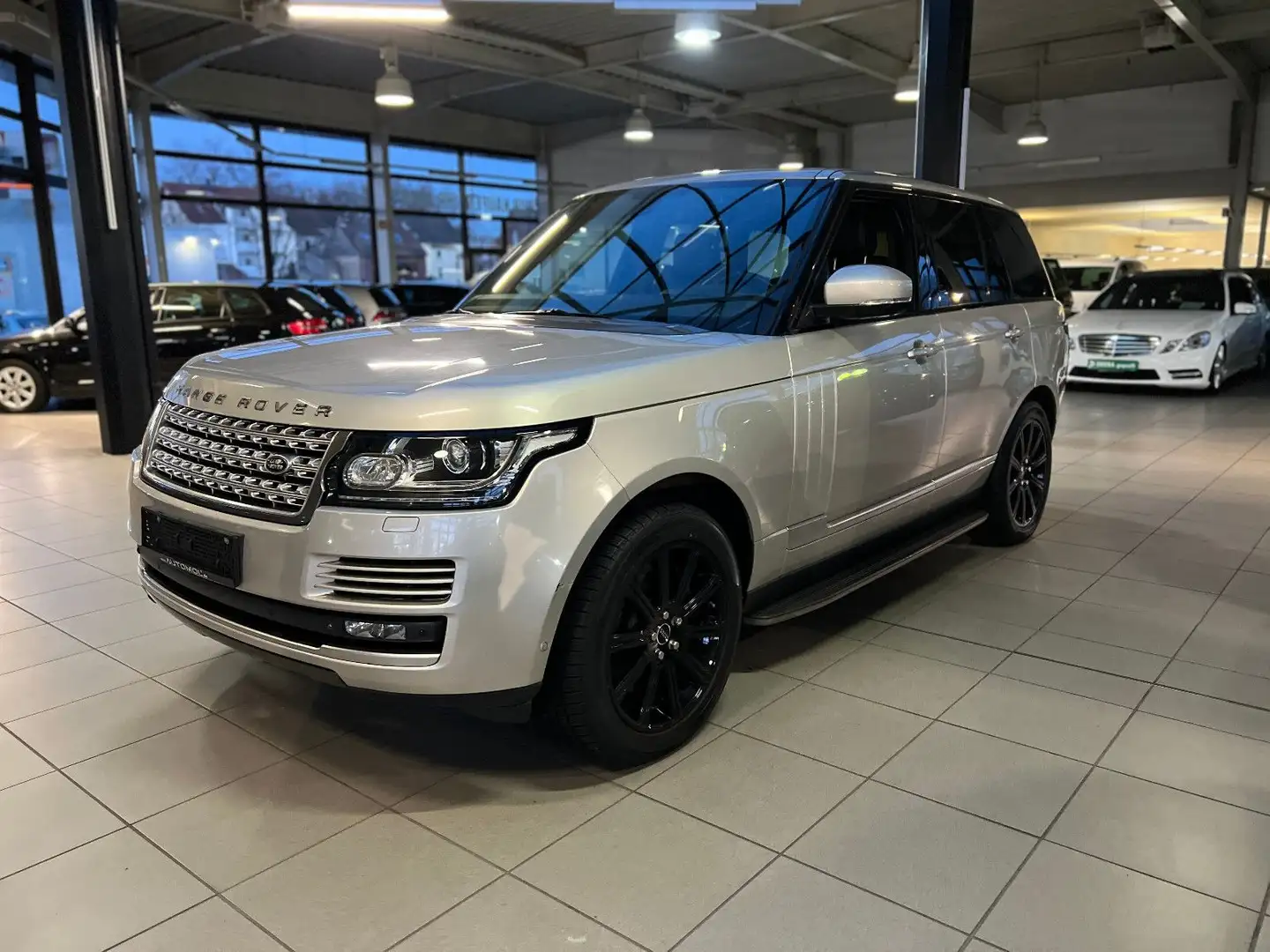 Land Rover Range Rover Vogue SDV8 Panorama Beżowy - 1
