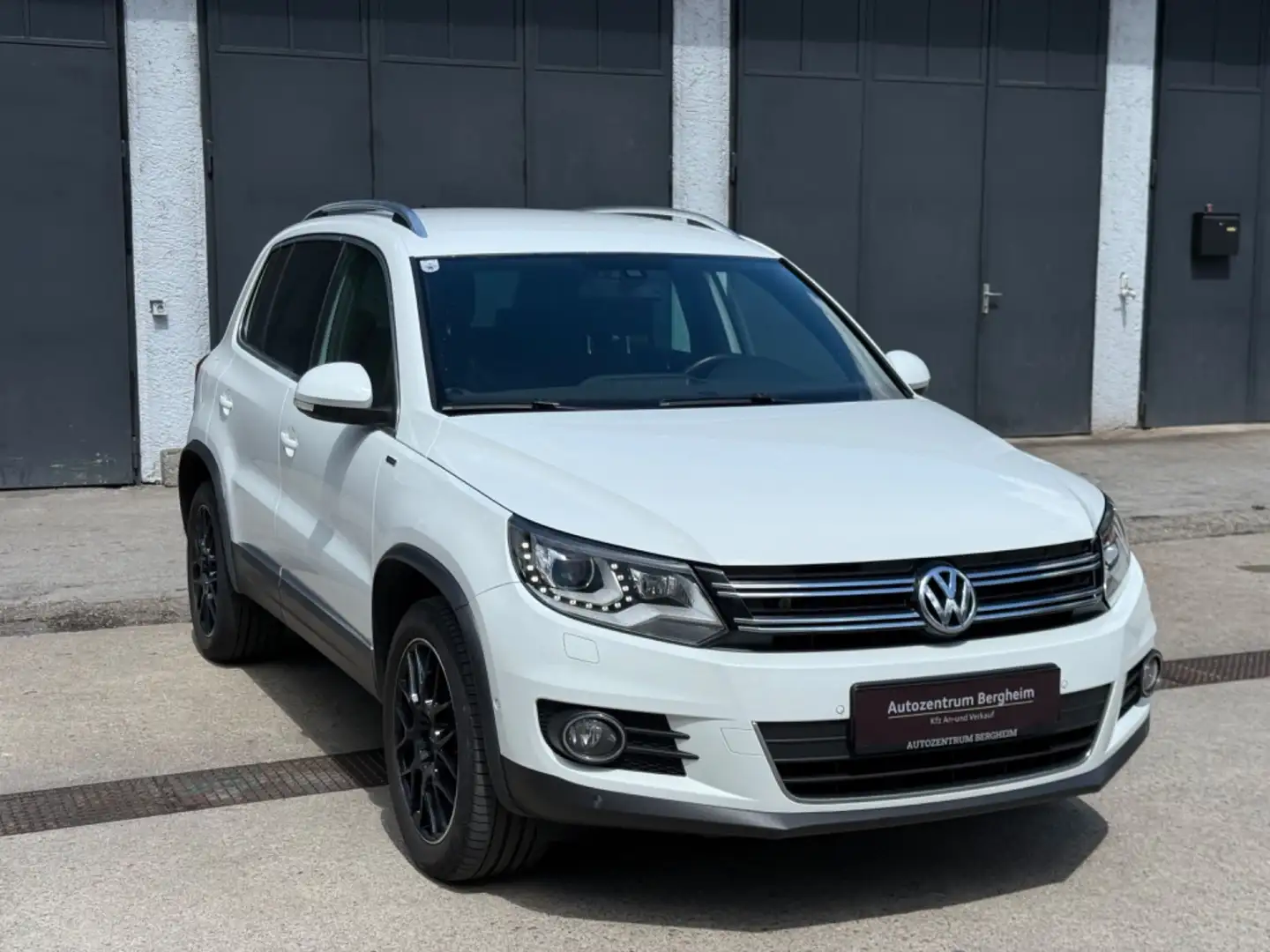 Volkswagen Tiguan 2,0 TDI BMT 4Motion Lounge Weiß - 1