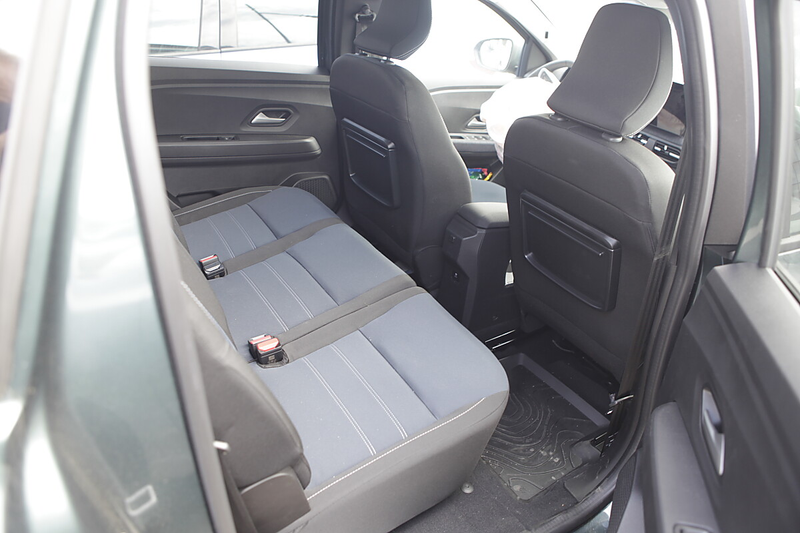 Dacia Jogger Journey Hybrid 155 Aut. — photo 8