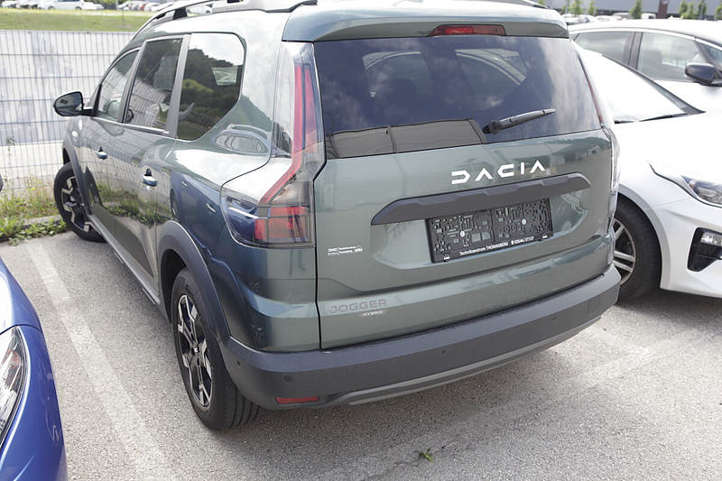 Dacia Jogger Journey Hybrid 155 Aut. — photo 2