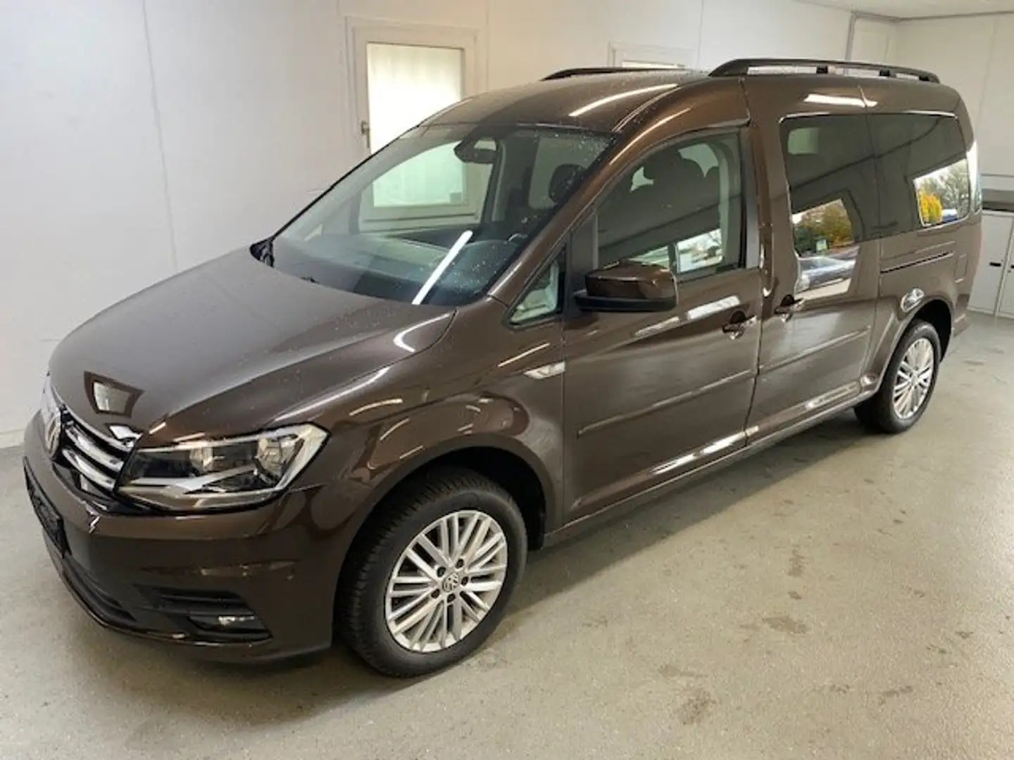 Volkswagen Caddy Maxi Comfortline 1.4 TSI 92KW ALU DAB APP AHK SHZ Brun - 2