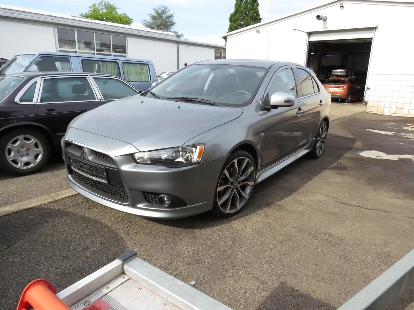 Mitsubishi Lancer Sportback 1.6 Diamant Edition Grey - 1