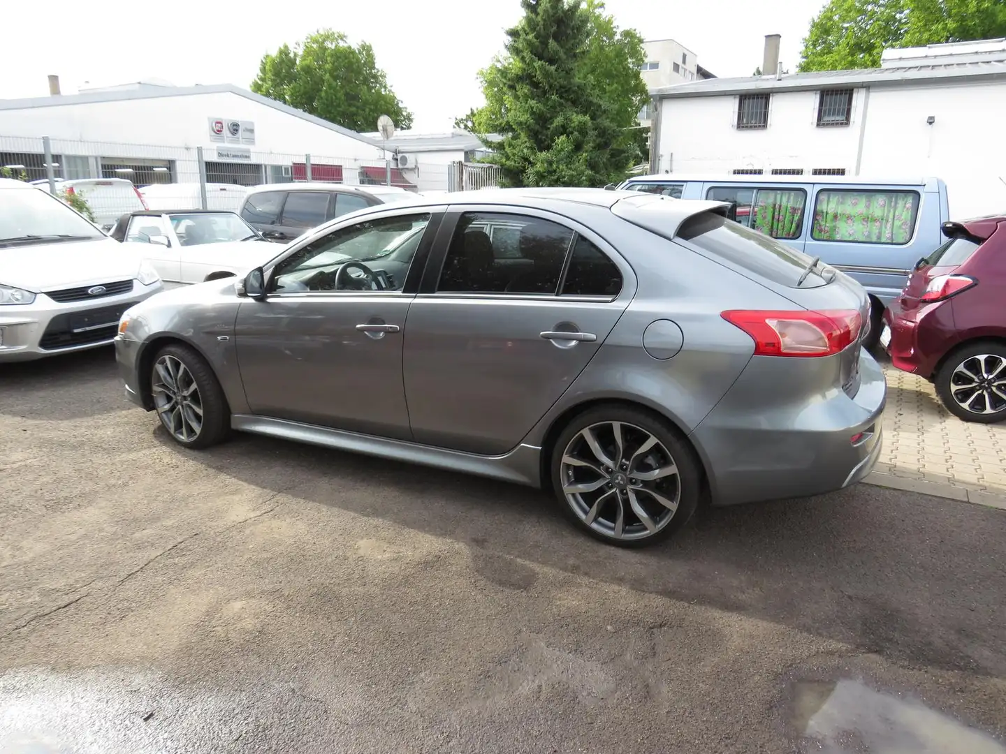 Mitsubishi Lancer Sportback 1.6 Diamant Edition Grey - 2