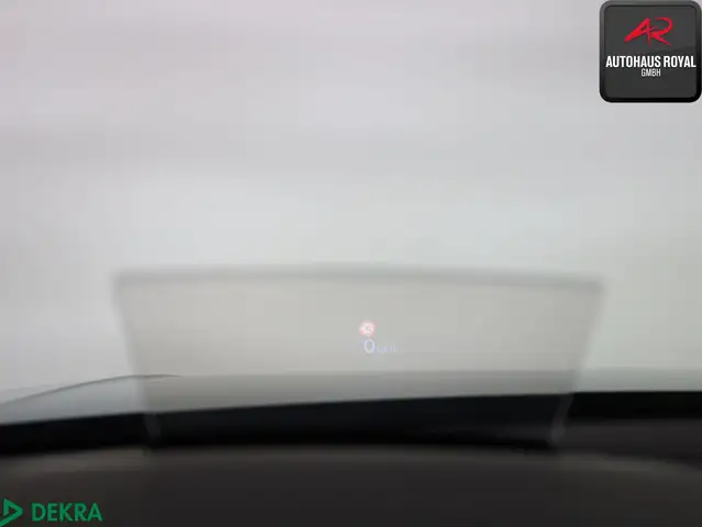 Volkswagen Tiguan view 15