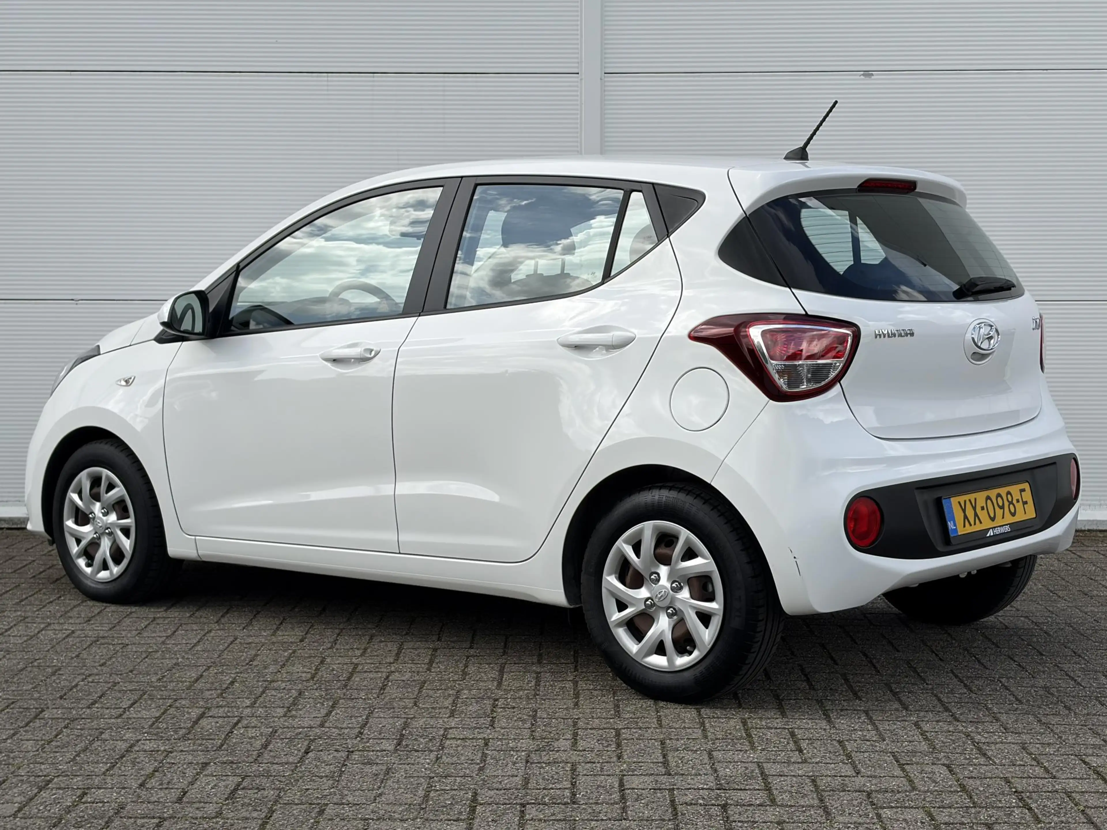 Hyundai i10 1.0i Comfort / Airco / Cruise control / — photo 14