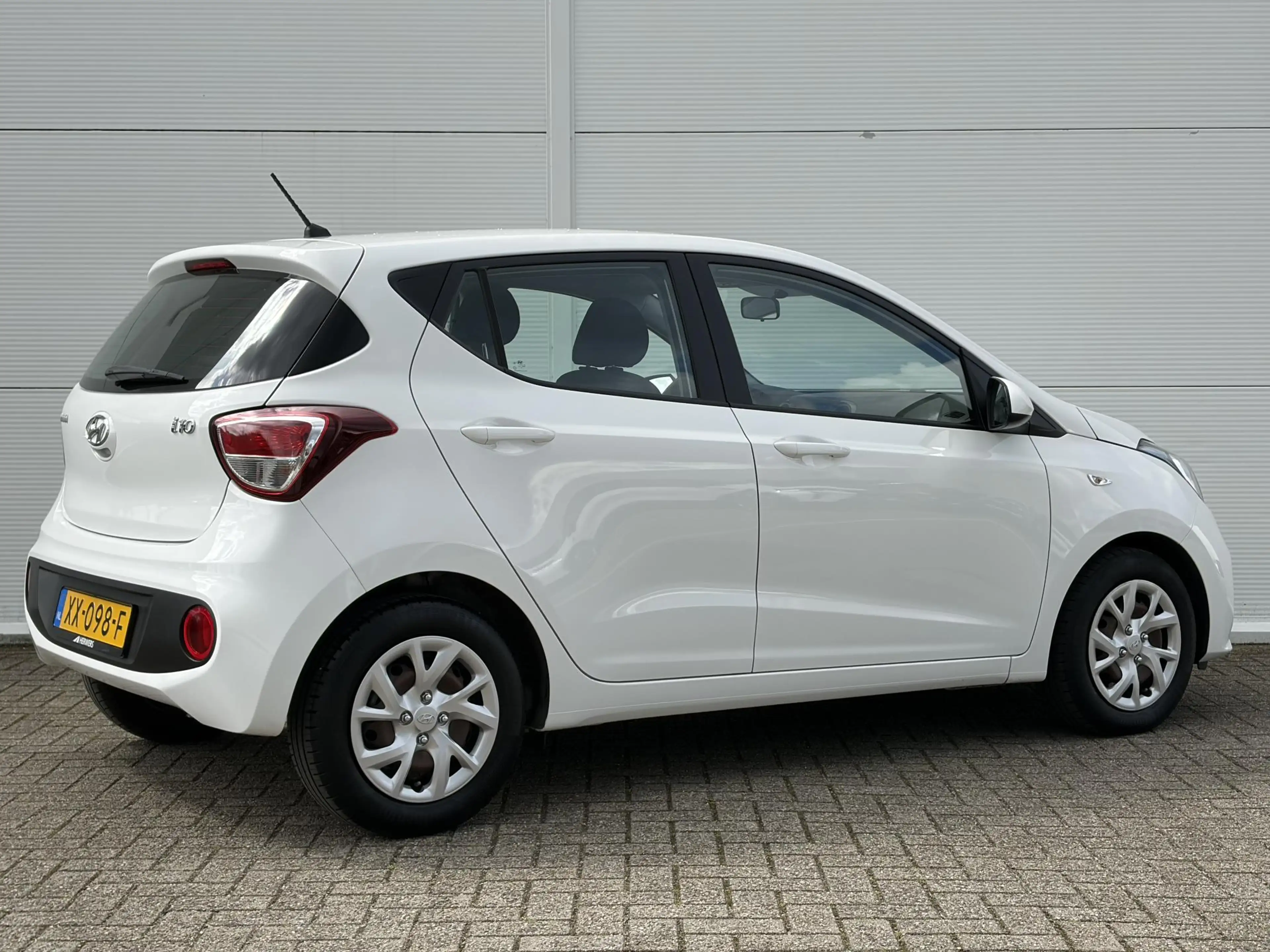Hyundai i10 1.0i Comfort / Airco / Cruise control / — photo 3