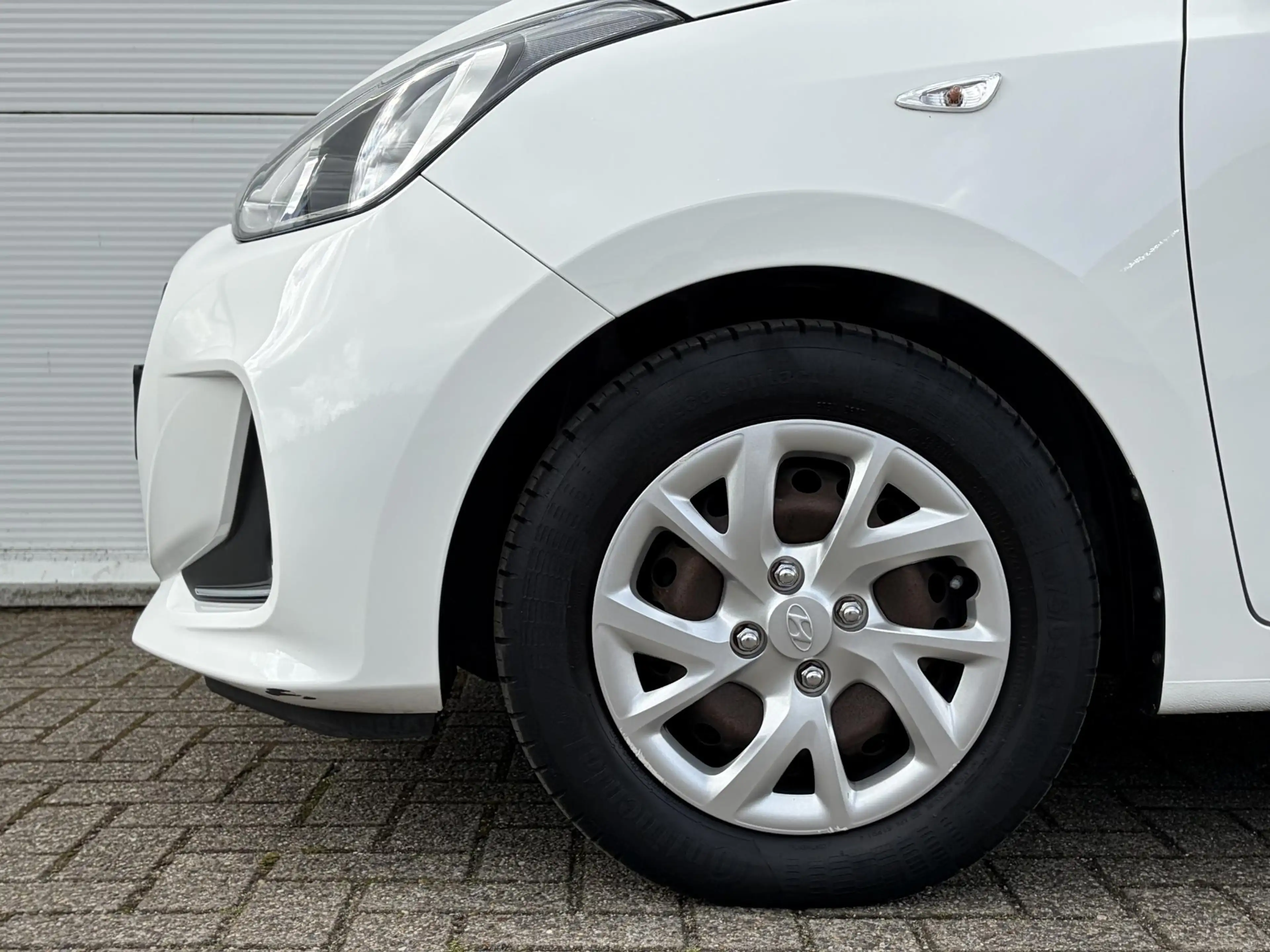 Hyundai i10 1.0i Comfort / Airco / Cruise control / — photo 13