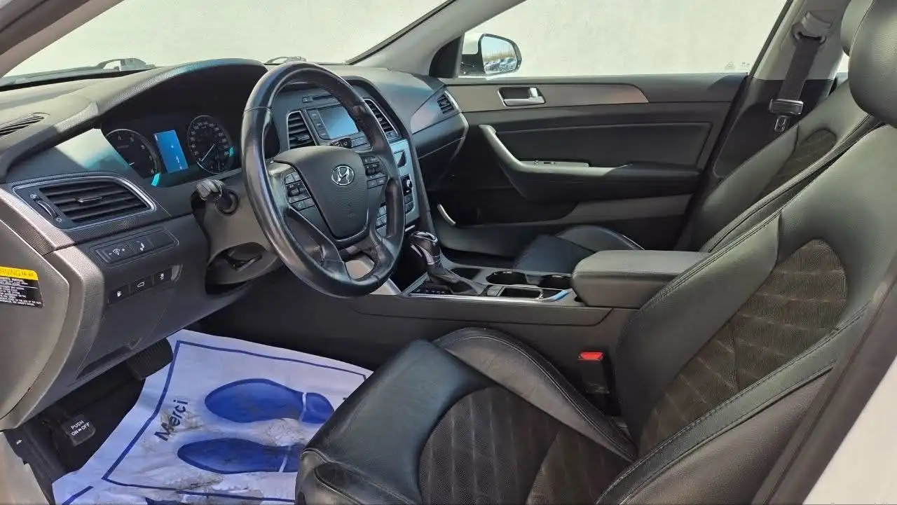 Hyundai SONATA снимка Hyundai SONATA