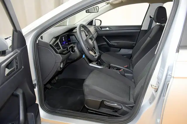 Volkswagen Polo view 7