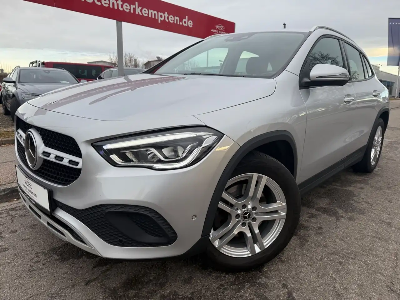 Mercedes-Benz GLA 220