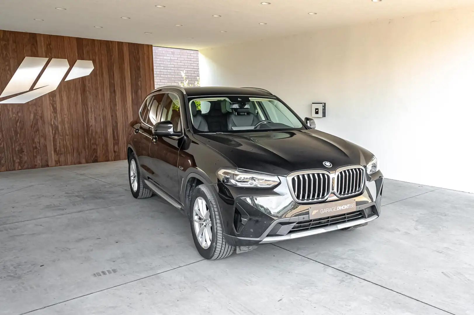 BMW X3 Xdrive 30e LCI, camera, sportzetels, zwarte ruiten Zwart - 1