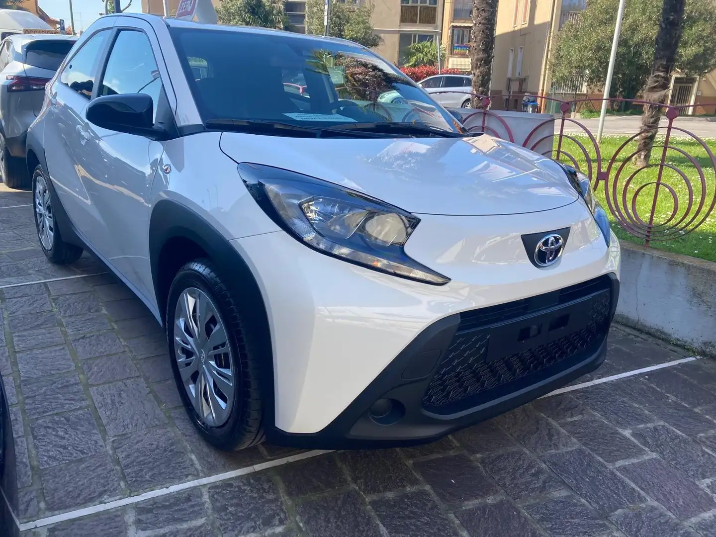 Toyota Aygo X Toyota Aygo X 1.0 Active 72cv Bianco - 2