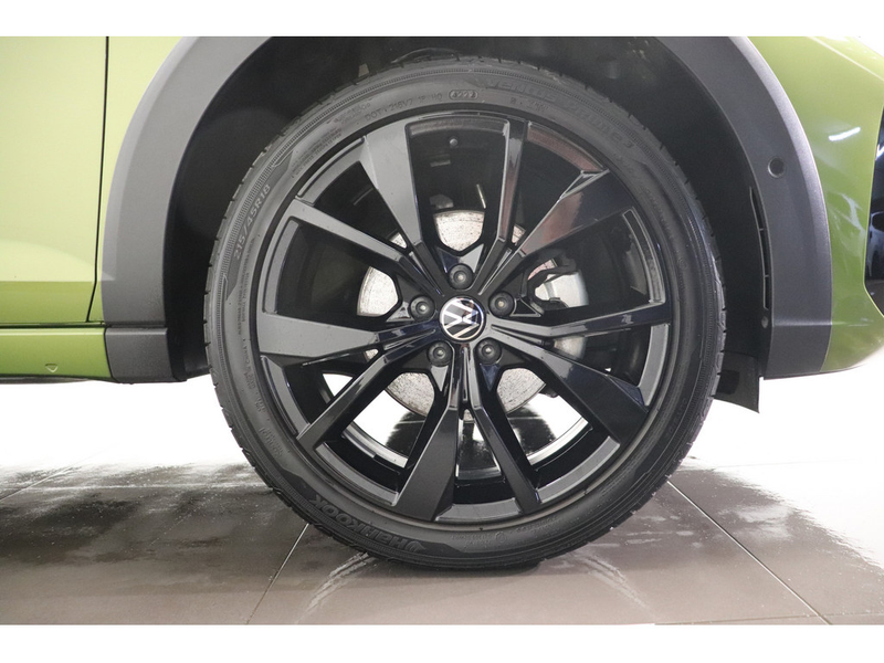 Volkswagen Taigo 1.0 TSI R-Line Panorama Matrix NAVI — photo 4
