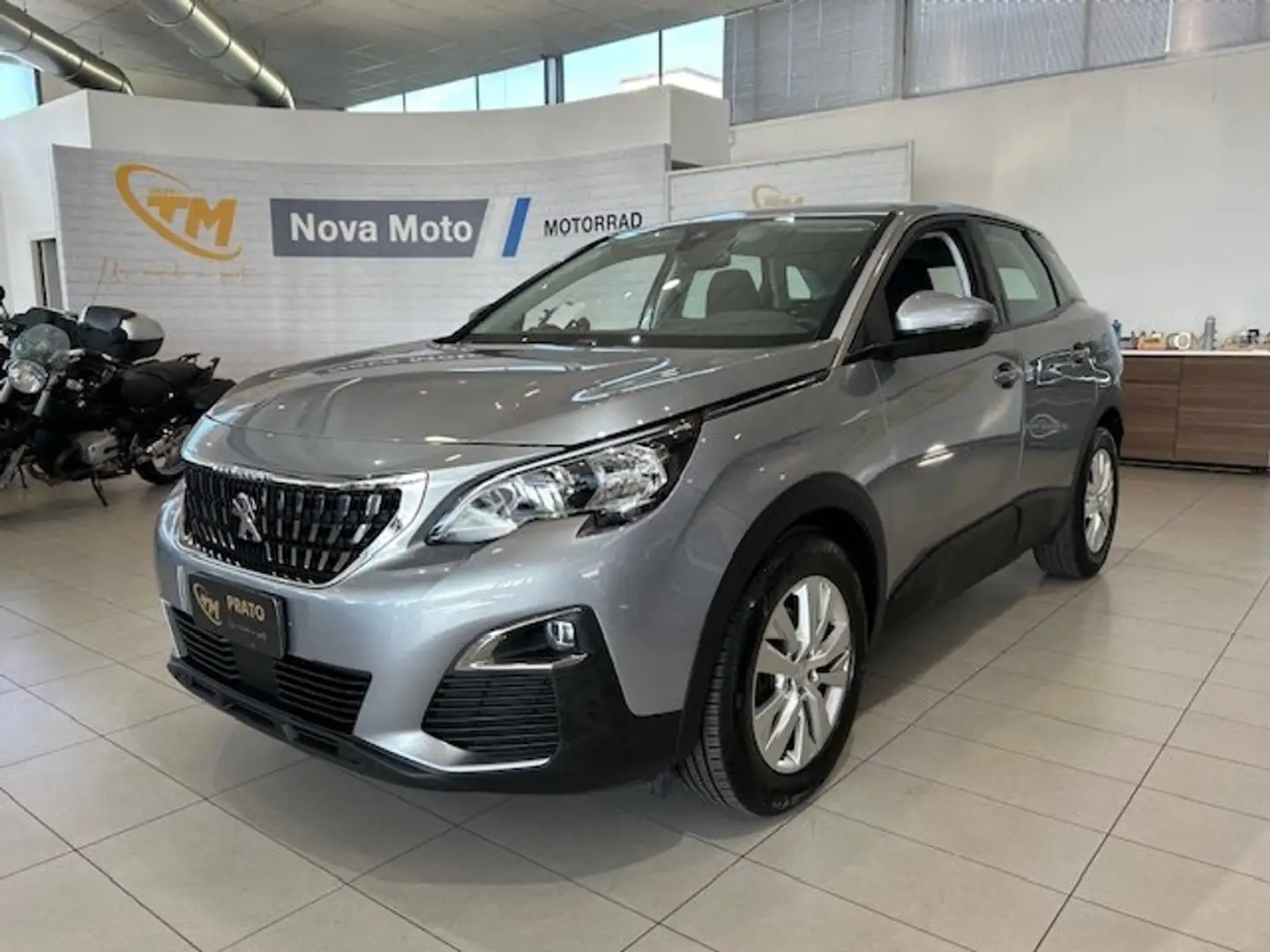 Peugeot 3008 1.5 bluehdi Active s&s Grigio - 1