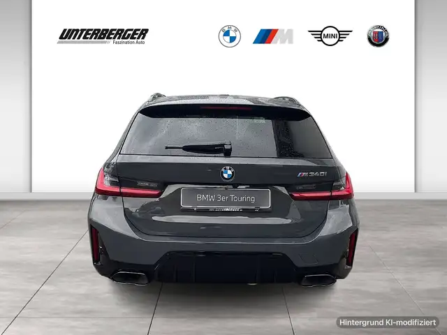 BMW 3 Series view 5