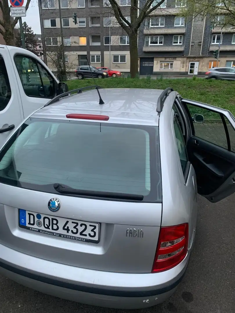 Skoda Fabia 1.4 16V Combi Classic - 2