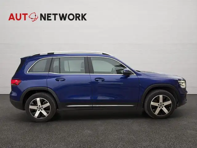Mercedes-Benz GLB view 7