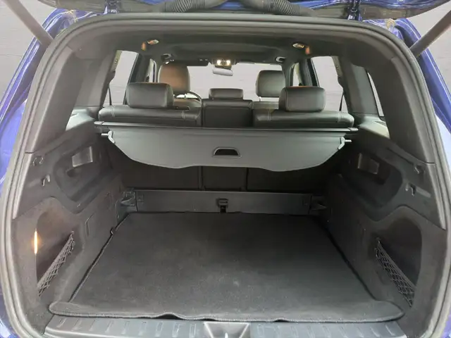 Mercedes-Benz GLB view 14