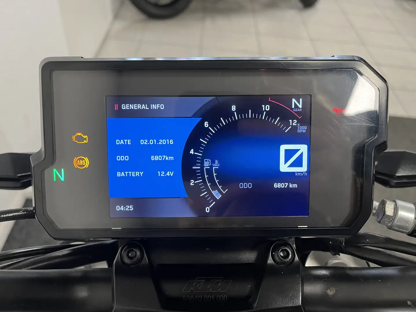 KTM 390 Duke Blanc - 2