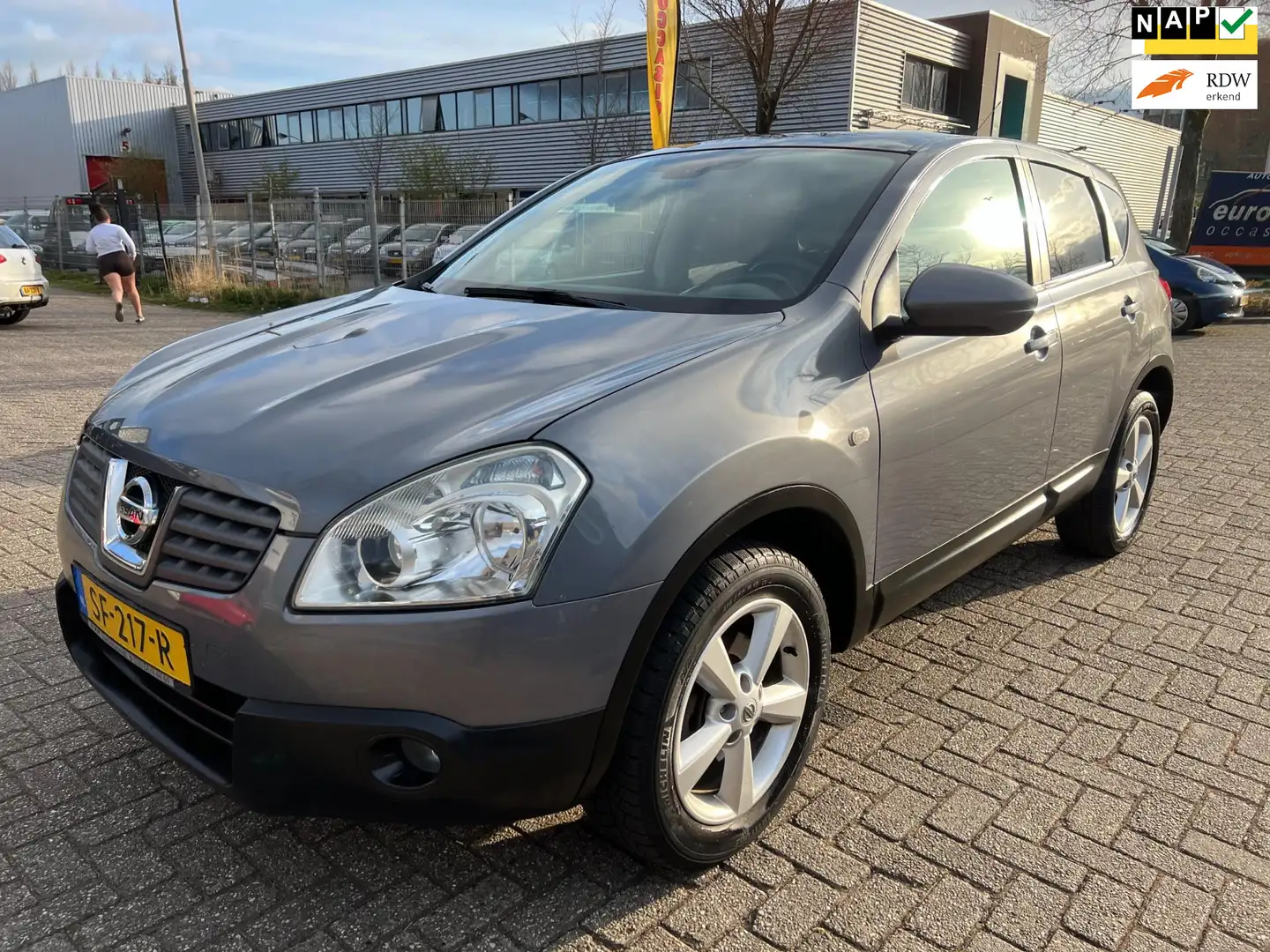 Nissan Qashqai 1.6 Visia - PANORAMA - NIEUWE APK ! Blauw - 1