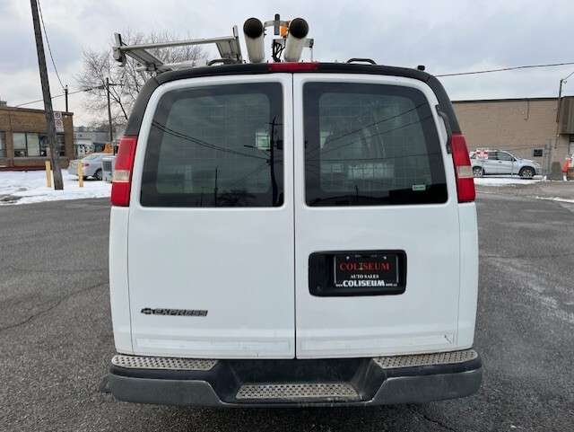 2009 Chevrolet Express 3500 Cargo Van