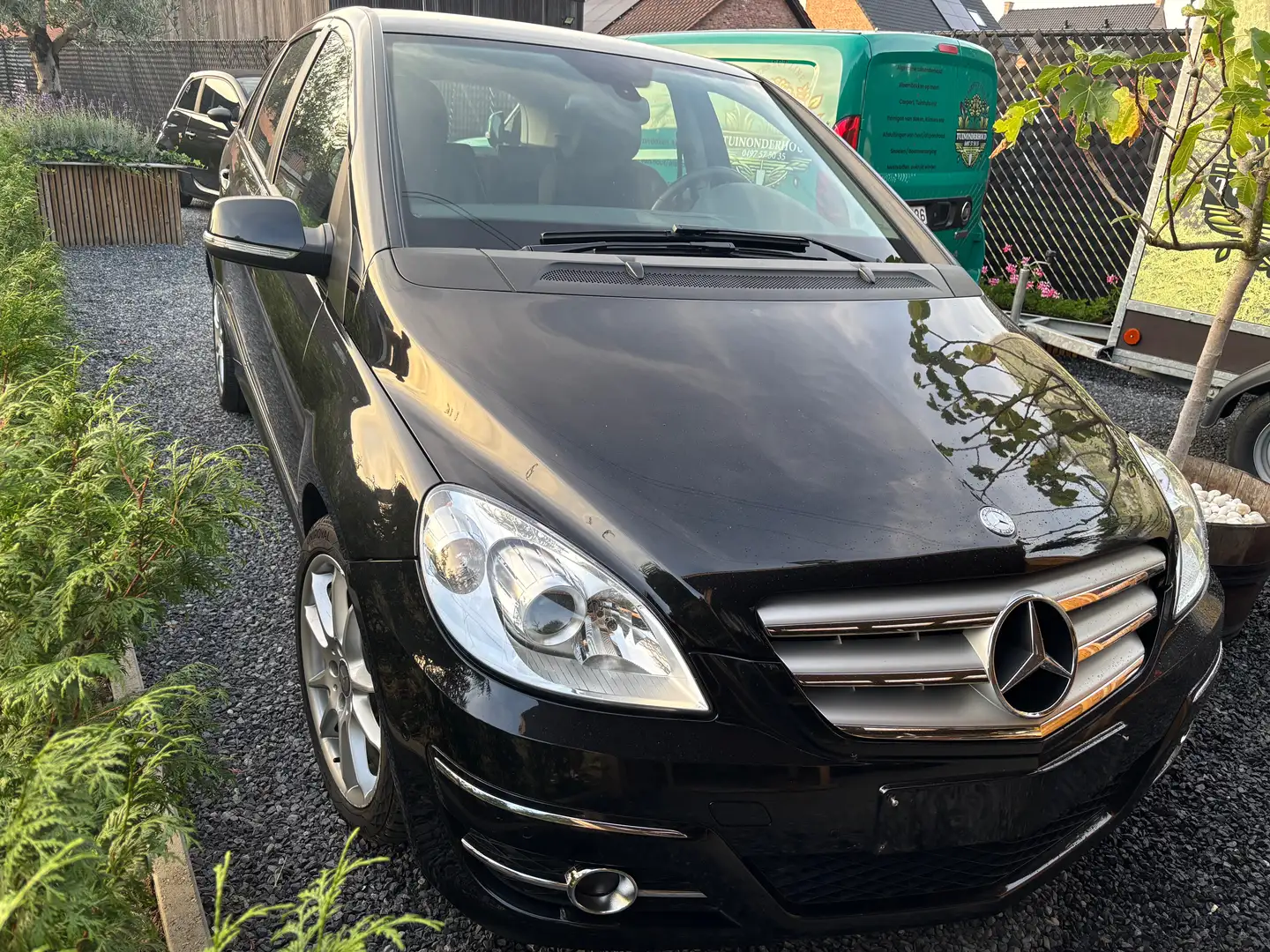 Mercedes-Benz B 180 B 180 CDI DPF Autotronic Noir - 1