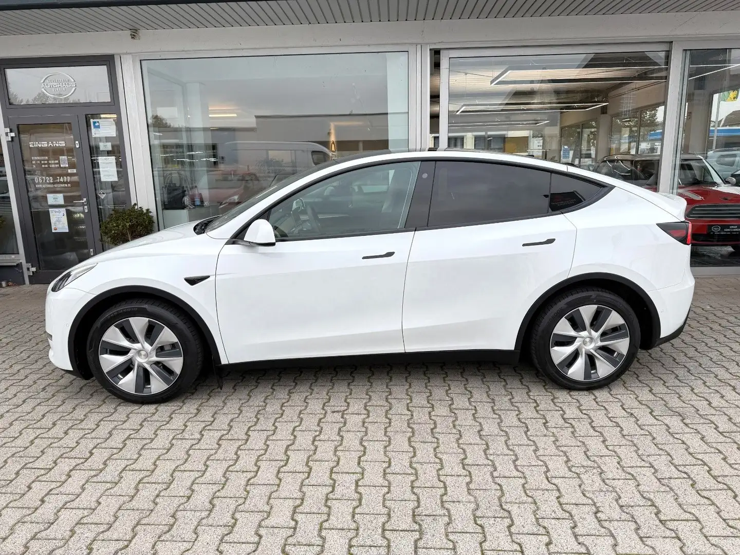 Tesla Model Y Long Range Dual AWD *1. HAND*AHK*MWST Weiß - 2