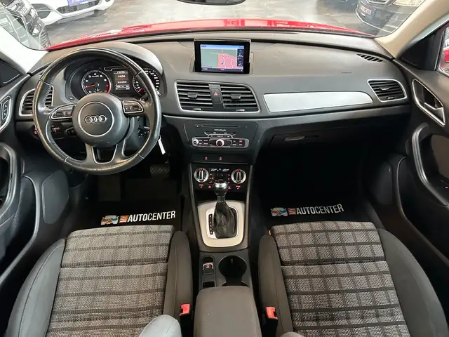 Audi Q3 view 6