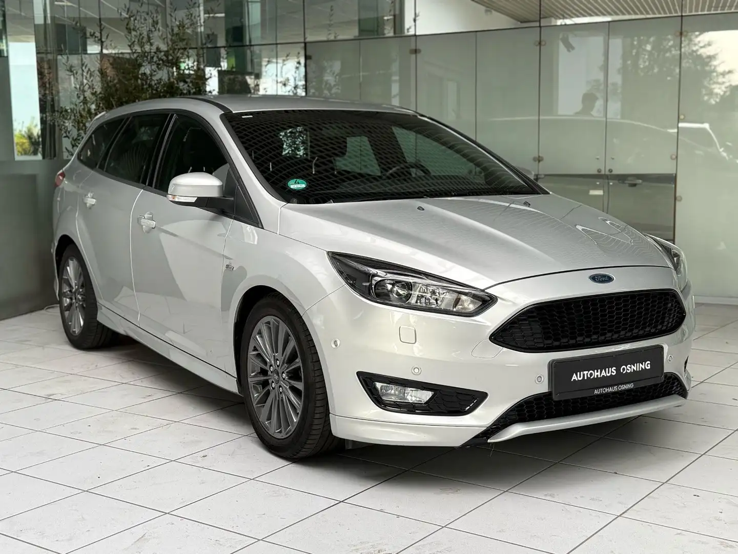 Ford Focus Turnier ST-Line 1. HAND KAMERA NAVI SITZHZ Zilver - 1