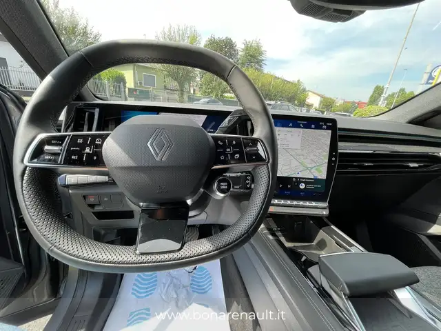 Renault Rafale view 9