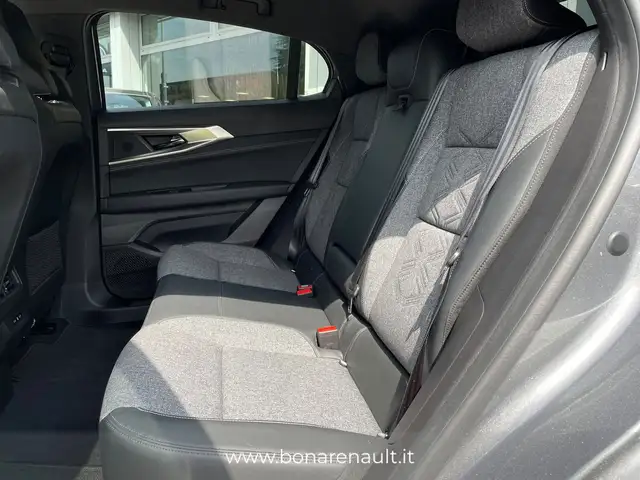 Renault Rafale view 8