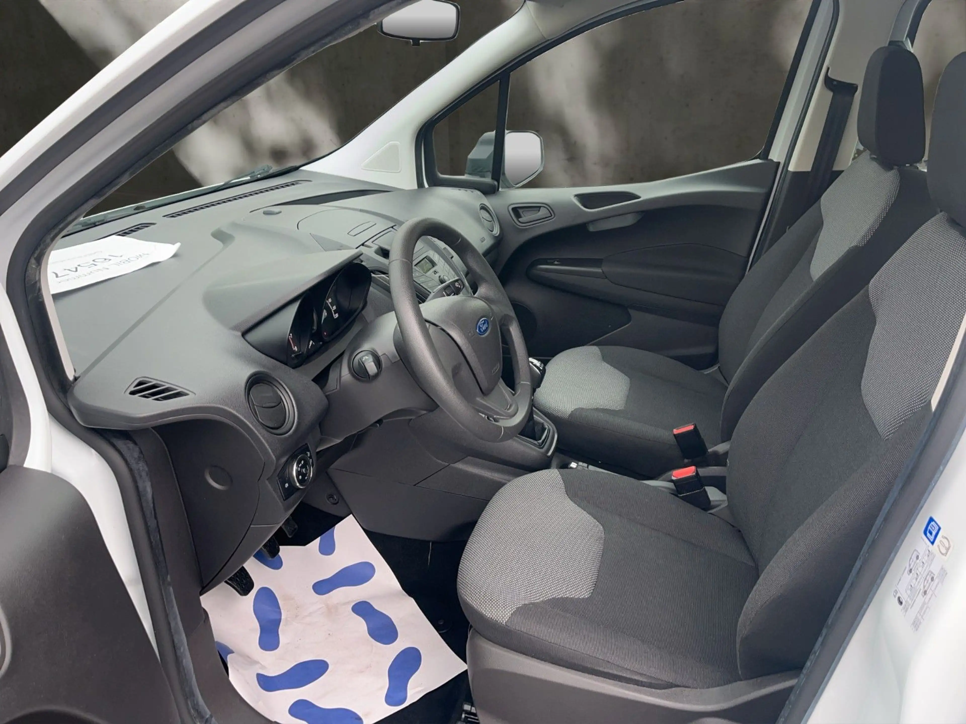 Ford Transit Courier /1.Hand/2xSchiebetür/Klima — photo 9