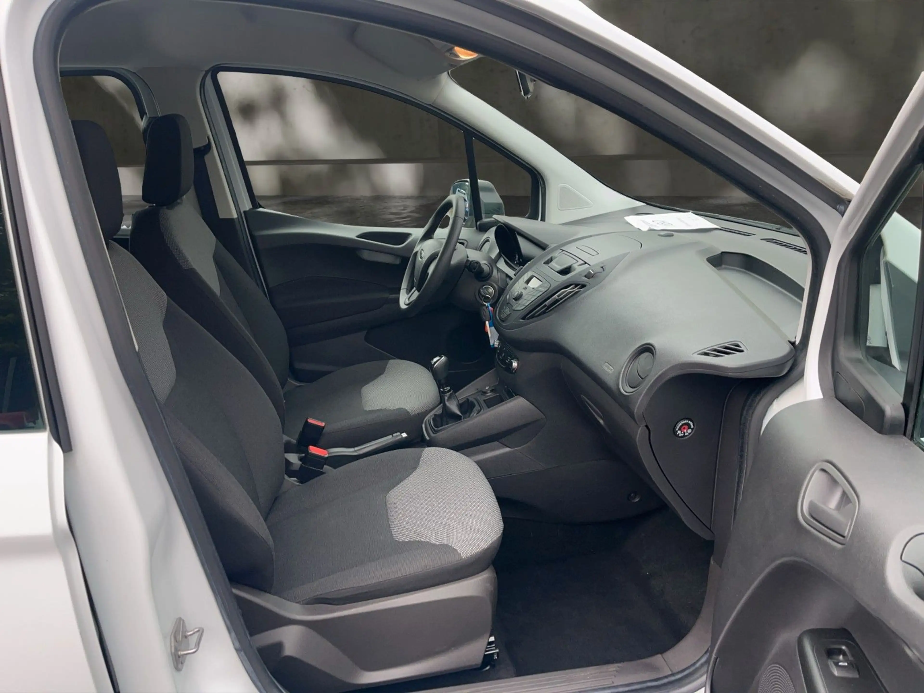 Ford Transit Courier /1.Hand/2xSchiebetür/Klima — photo 14
