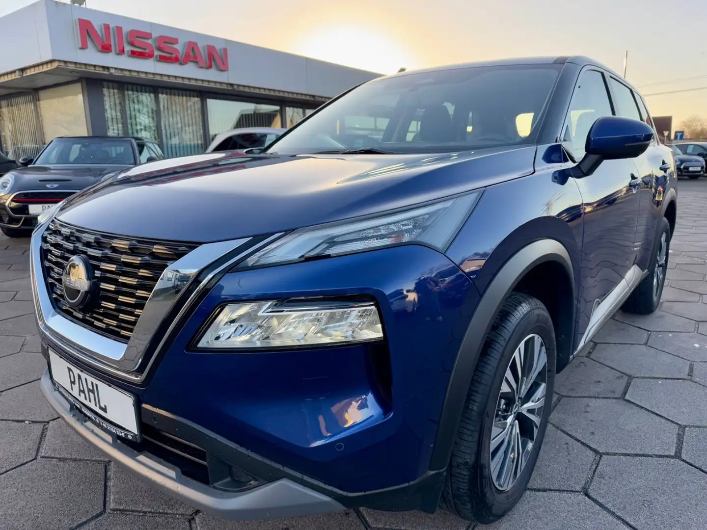 Nissan X-Trail 1.5 VC-T MHEV N-Connecta 360°NAVI ACC 7S Blau - 1