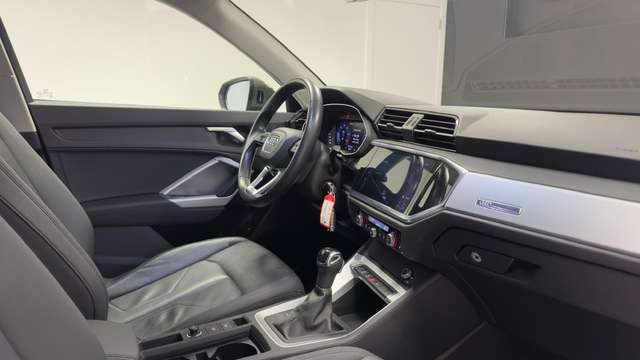 Audi Q3 — photo 13