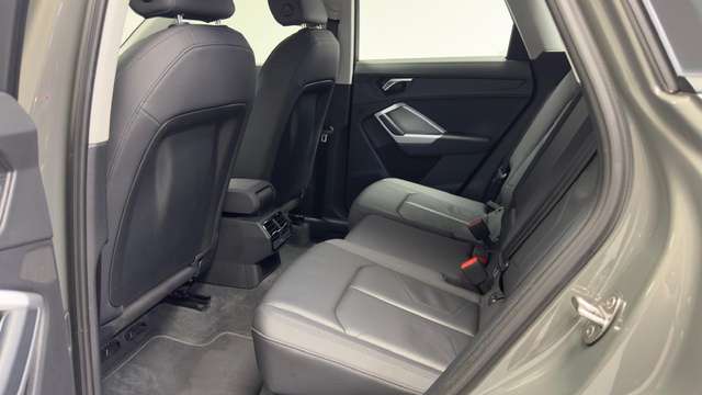 Audi Q3 — photo 15