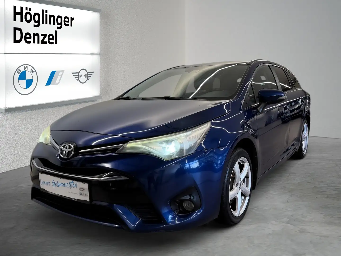 Toyota Avensis 2,0 D4-D Active Blau - 1
