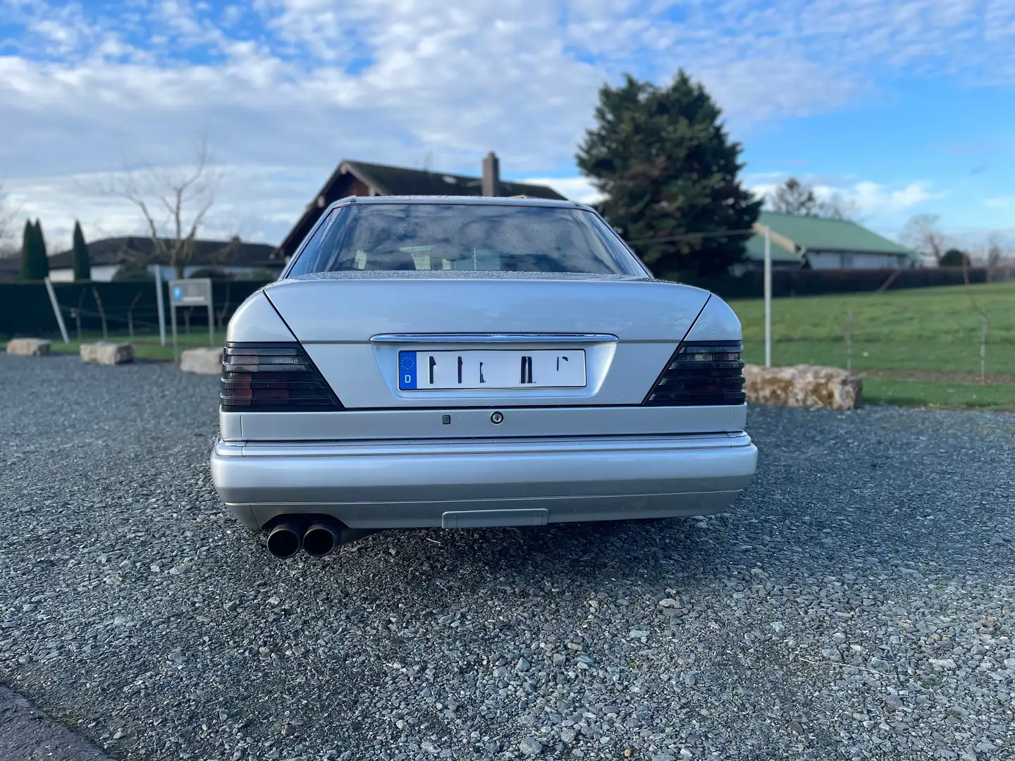 Mercedes-Benz E 280 Sportline Oldtimer Silver - 2