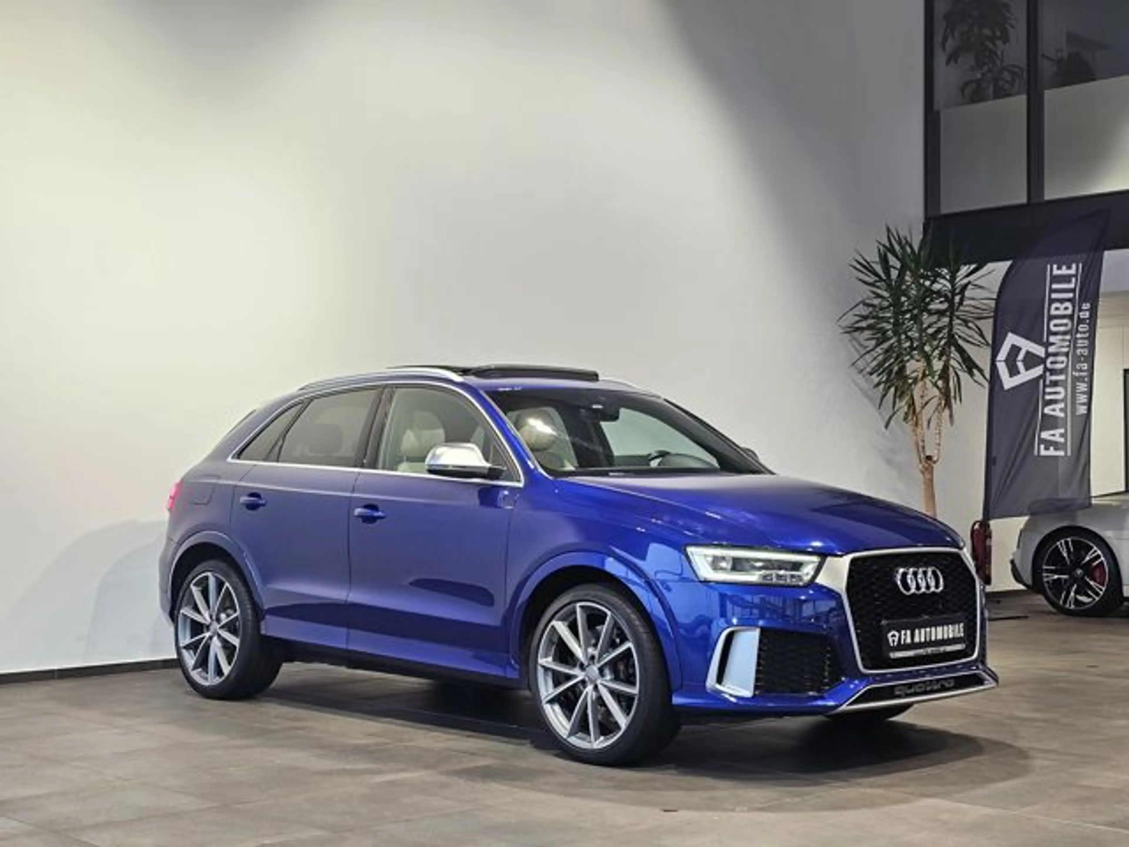 Audi RS Q3 RS2.5 TFSI q. performance Exclisive Ed. Pano — photo 5