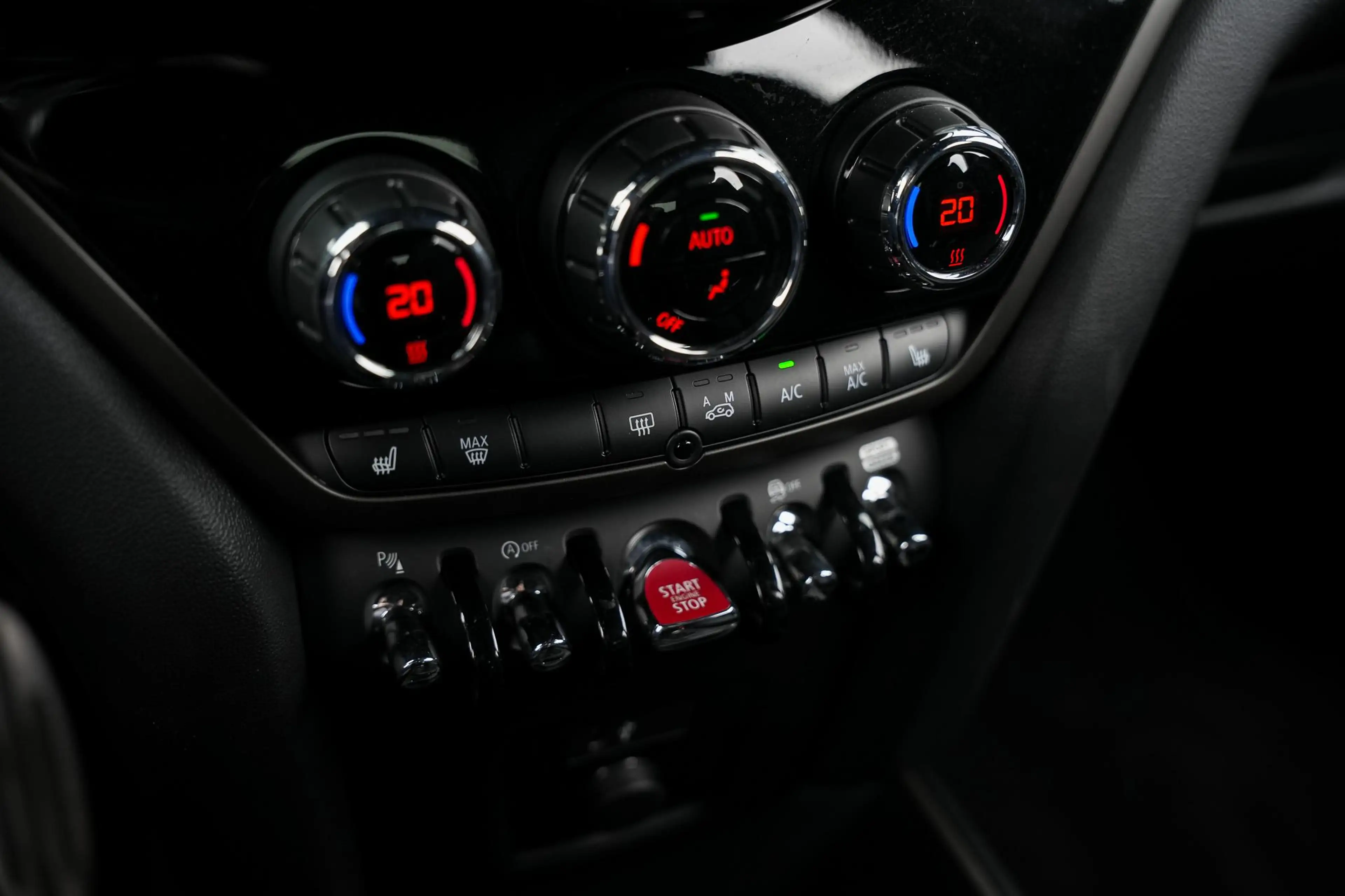 MINI John Cooper Works Countryman Mini 2.0 ALL4 JCW Pack l 19" Jcw Circuit Spoke 2-t — photo 15
