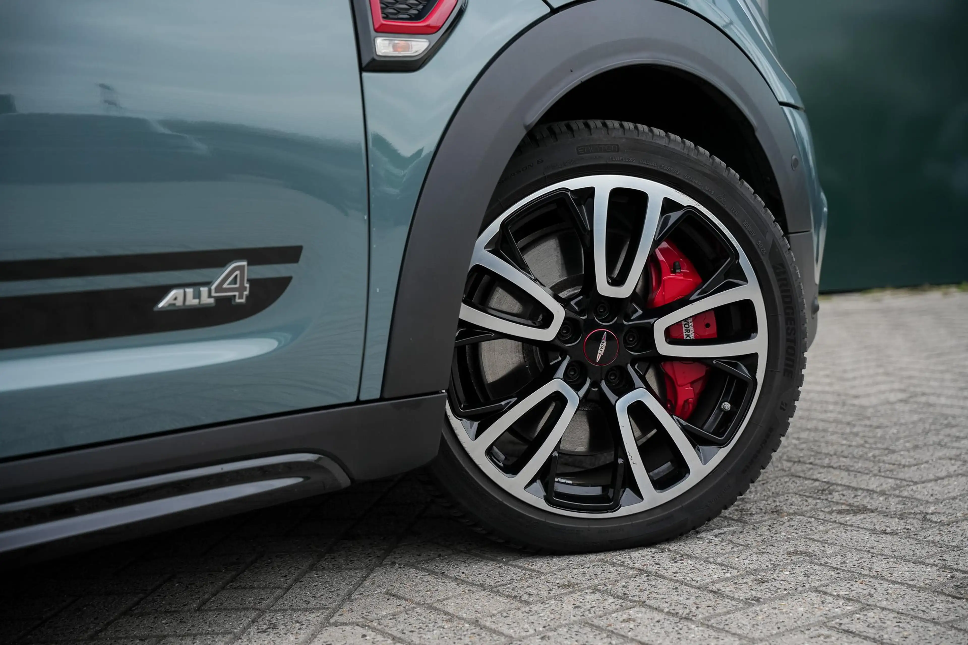 MINI John Cooper Works Countryman Mini 2.0 ALL4 JCW Pack l 19" Jcw Circuit Spoke 2-t — photo 24
