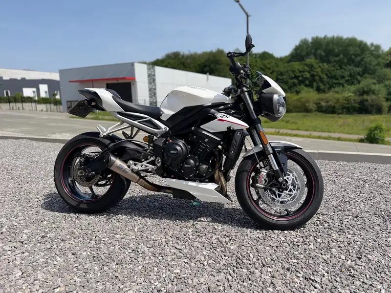 Triumph Street Triple - foto 4
