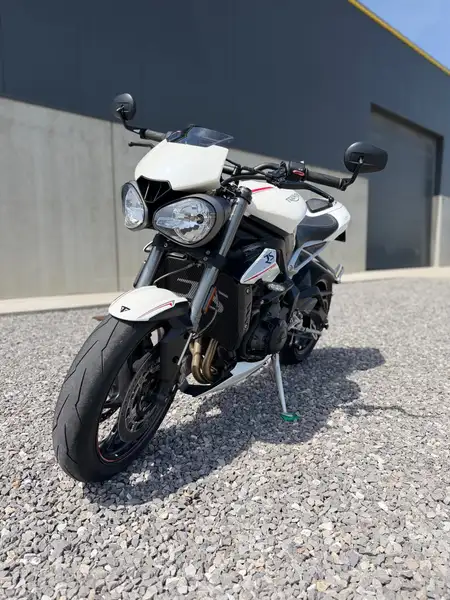 Triumph Street Triple - foto 2